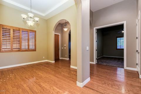 2912 E Desert Ln, Phoenix, AZ 85042 photo 4