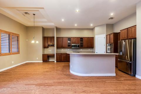 2912 E Desert Ln, Phoenix, AZ 85042 photo 11