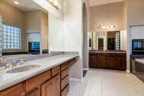 2912 E Desert Ln, Phoenix, AZ 85042 photo 22