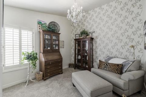 4019 E Robin Ln, Phoenix, AZ 85050 photo 18