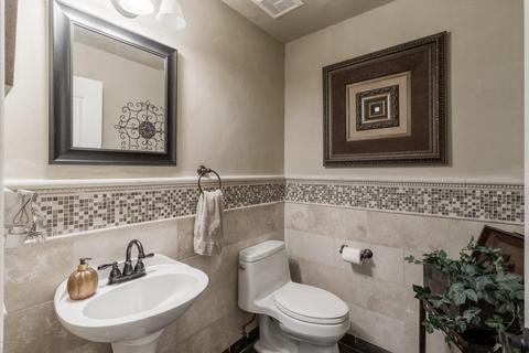 4019 E Robin Ln, Phoenix, AZ 85050 photo 13