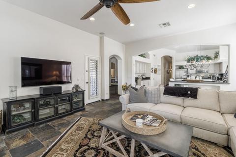 4019 E Robin Ln, Phoenix, AZ 85050 photo 7