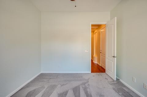 1913 E Desert Ln, Phoenix, AZ 85042 photo 18