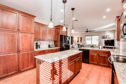 2210 E Iris Dr, Chandler, AZ 85286 photo 19
