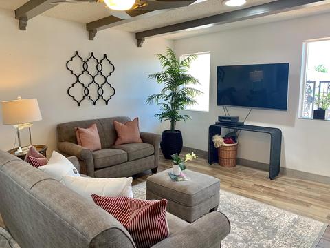 636 E Piping Rock Rd, Phoenix, AZ 85022 photo 4