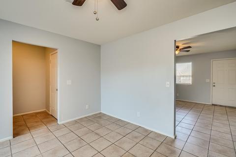 945 E Desert Dr, Phoenix, AZ 85042 photo 16
