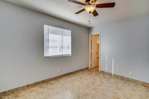 945 E Desert Dr, Phoenix, AZ 85042 photo 27