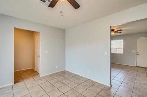 945 E Desert Dr, Phoenix, AZ 85042 photo 15