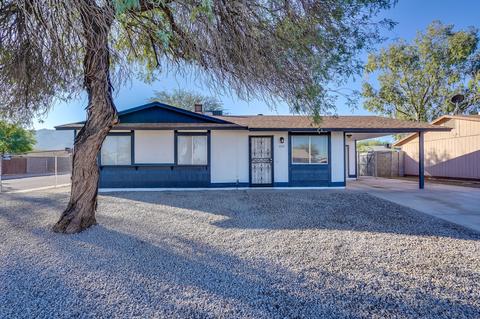 945 E Desert Dr, Phoenix, AZ 85042 photo 1
