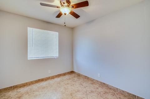 945 E Desert Dr, Phoenix, AZ 85042 photo 20