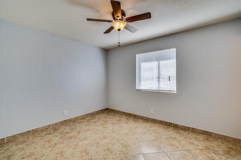945 E Desert Dr, Phoenix, AZ 85042 photo 23