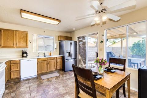 3043 E Taro Ln, Phoenix, AZ 85050 photo 8