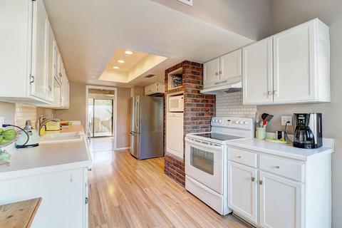 3057 E Cannon Dr, Phoenix, AZ 85028 photo 7