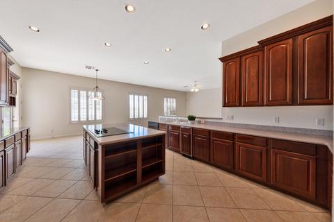 3909 E Fairfield Cir, Mesa, AZ 85205 photo 12