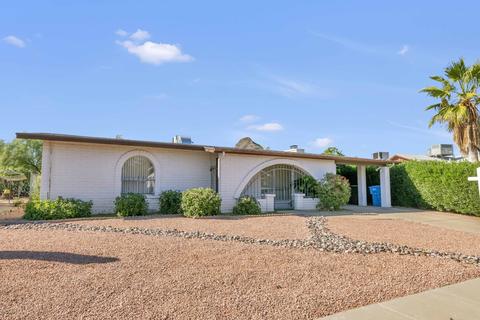 2131 E Beck Ln, Phoenix, AZ 85022