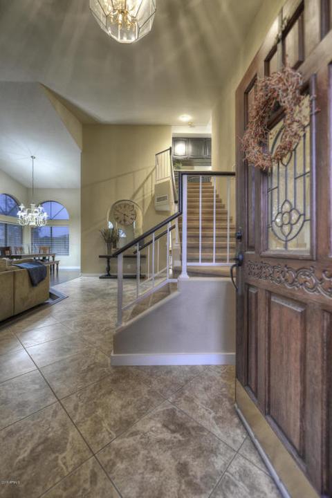 388 E Vera Ln, Tempe, AZ 85284 photo 3