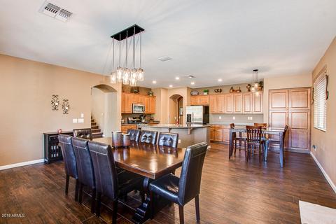 2492 E Hampton Ln, Gilbert, AZ 85295 photo 3