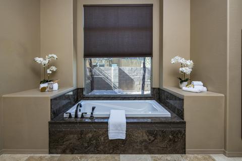 3610 E Donald Dr, Phoenix, AZ 85050 photo 27