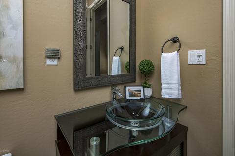 3610 E Donald Dr, Phoenix, AZ 85050 photo 21