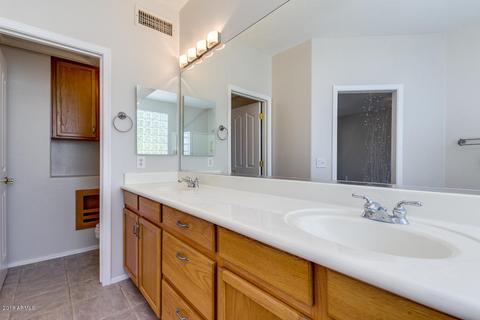 994 S Parkcrest St, Gilbert, AZ 85296 photo 17