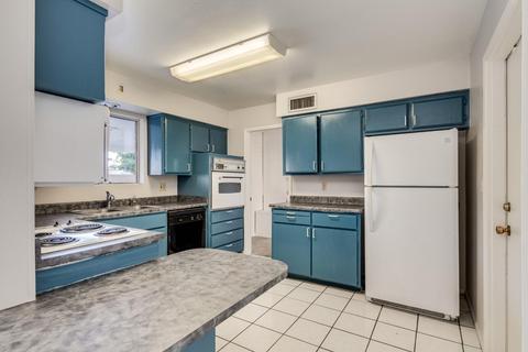 6241 Evergreen St, Mesa, AZ 85205 photo 2