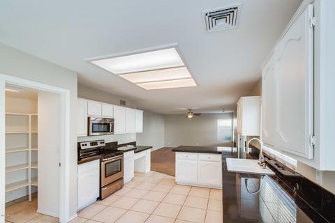 810 W Iris Dr, Gilbert, AZ 85233 photo 17