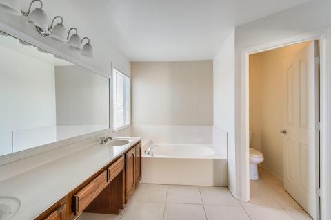 810 W Iris Dr, Gilbert, AZ 85233 photo 30