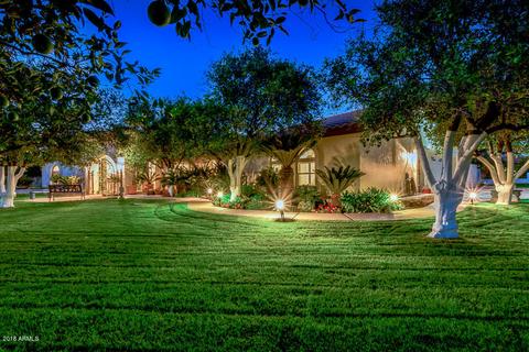 3620 E Indigo Cir, Mesa, AZ 85205 photo 2