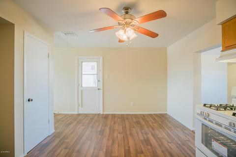 7932 W Mitchell Dr, Phoenix, AZ 85033 photo 4