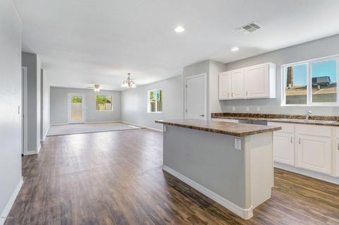 2124 W Heatherbrae Dr, Phoenix, AZ 85015 photo 4