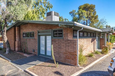 51 E Monterey Way, Phoenix, AZ 85012 photo 2
