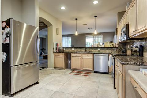 1818 E Valencia Dr, Phoenix, AZ 85042 photo 9