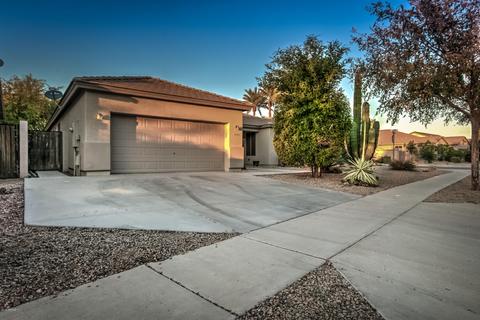 1818 E Valencia Dr, Phoenix, AZ 85042 photo 3