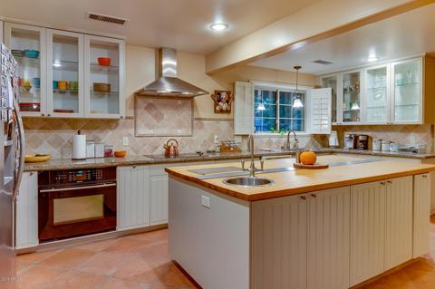 2939 N 47th Pl, Phoenix, AZ 85018 photo 5