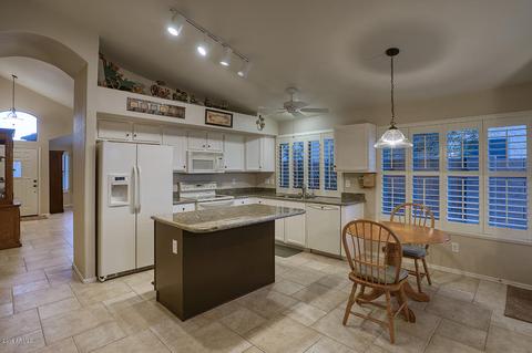 4609 E Jaeger Rd, Phoenix, AZ 85050 photo 8
