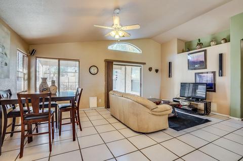 1712 E Aspen Way, Gilbert, AZ 85234 photo 3