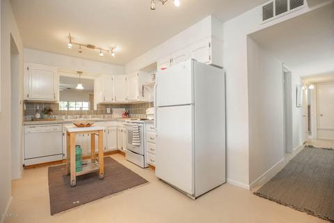 3843 E Vernon Ave, Phoenix, AZ 85008 photo 10