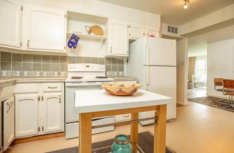 3843 E Vernon Ave, Phoenix, AZ 85008 photo 9