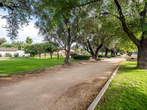 19 E Keim Dr, Phoenix, AZ 85012 photo 4