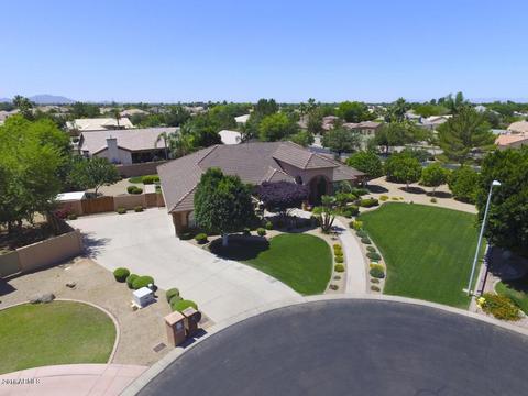 4503 E Leah Ln, Gilbert, AZ 85234 photo 3