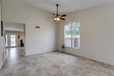 896 N Cole Dr, Gilbert, AZ 85234 photo 4
