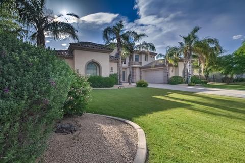 2732 S Balboa Dr, Gilbert, AZ 85295 photo 5