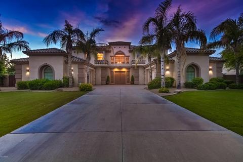 2732 S Balboa Dr, Gilbert, AZ 85295 photo 1