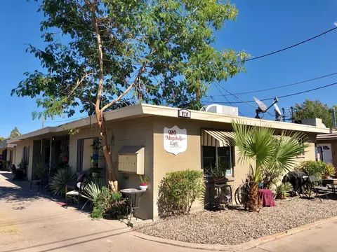920 E Montebello Ave, Phoenix, AZ 85014 photo 1