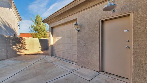 1497 E Arabian Ct, Gilbert, AZ 85296 photo 4