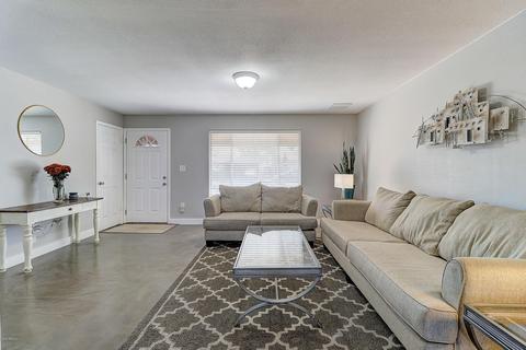 3450 E Paradise Dr, Phoenix, AZ 85028 photo 9