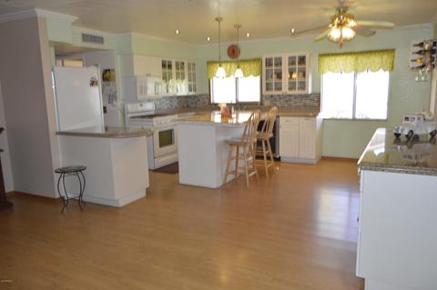303 E Jacaranda St, Mesa, AZ 85201 photo 6