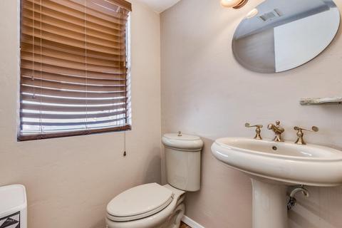 3914 E Coconino St, Phoenix, AZ 85044 photo 16