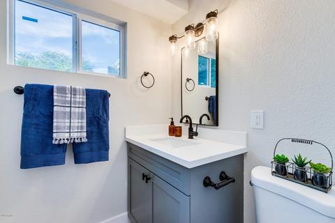 9512 E Fenimore Rd, Mesa, AZ 85207 photo 19