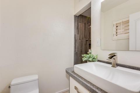 301 E Berridge Ln, Phoenix, AZ 85012 photo 22